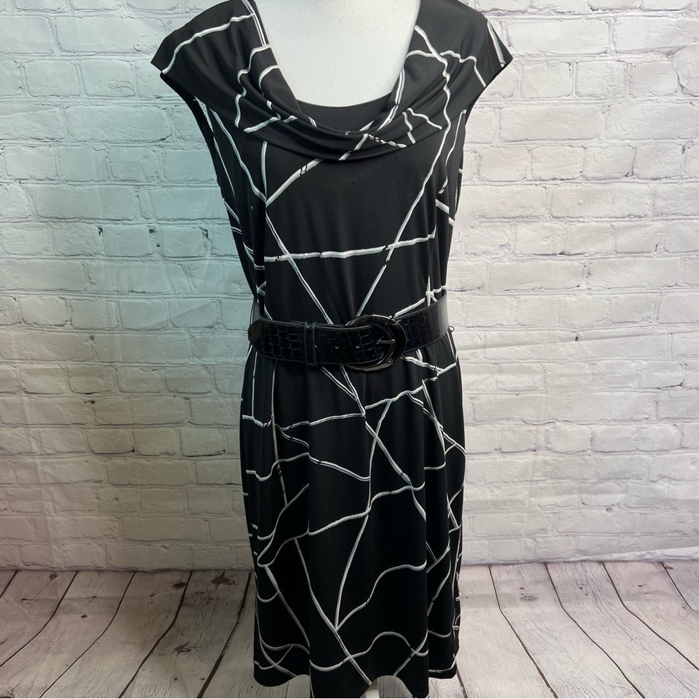 Tahari Arthur Levine Belted Dress 10